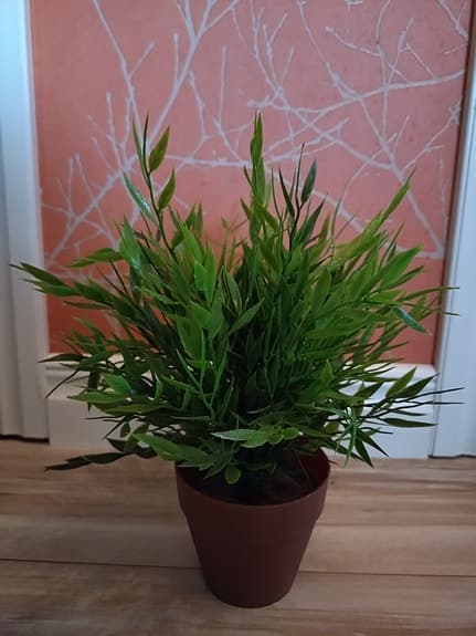 Konstgjorda bambu i kruka, två stycken