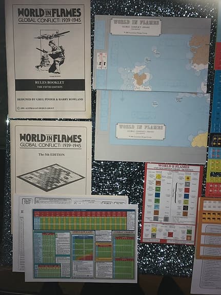 World in Flames – 5th Edition (1991) + expansioner | Samlarobjekt