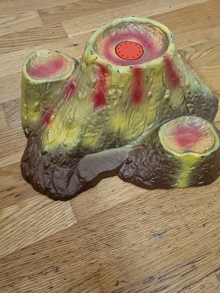 Leksaksvulkan för den dinosaurie-tokiga!