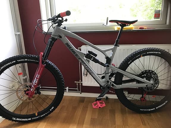 Nukeproof Mega 275 RS 2020 – Nästan som ny! med ultra high-end components