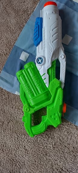 Nerf Elite 2.0 Commander RD-6 Blaster Grön och Vit