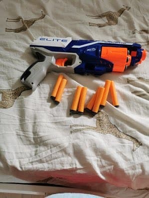 Leksakspistoler med skott