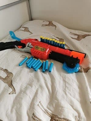 Leksakspistoler med skott