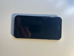 Apple iPhone 7 32 GB svart