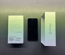 Apple iPhone SE (2-3 gen) mobiltelefon 128 GB svart