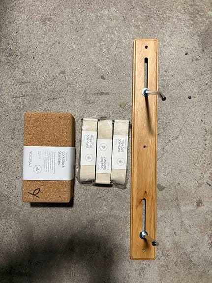 Yogiraj Yoga Block (16 st), Yoga bälte lång (9 st) & mattor 6 mm  (10 st) NYTT.