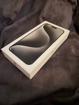 Iphone 15 Pro Max i MYCKET gott skick!