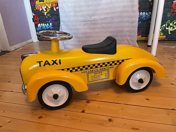 Taxibil - metall (att åka på)