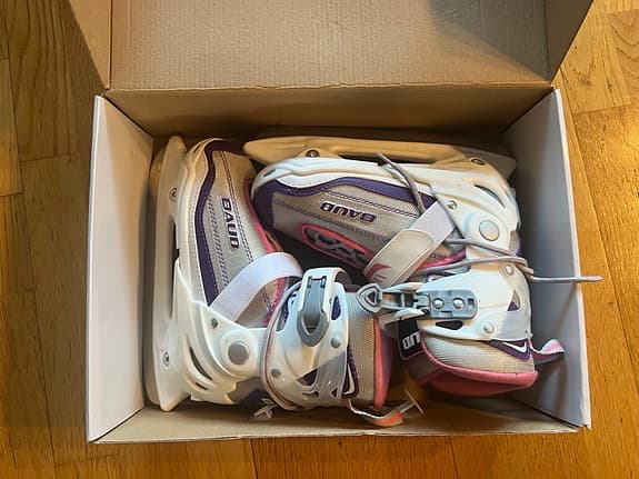 Ställbara skridskor storlek 30-33