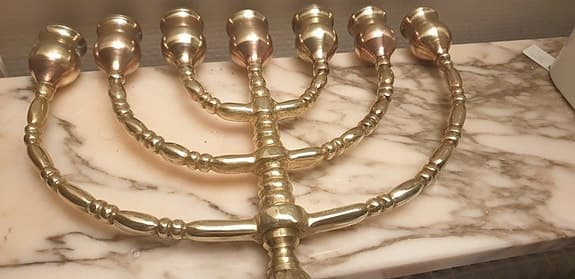 Sjuarmad ljusstake (menora) LJUSSTAKE, mässing, 1900-tal.