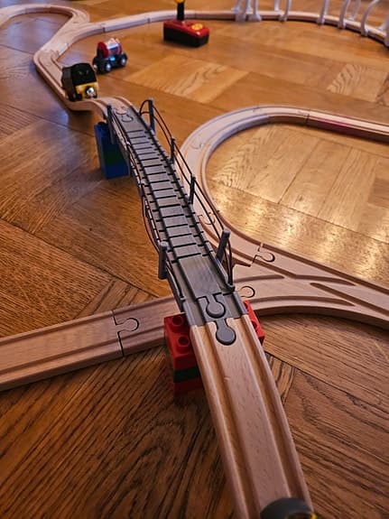 Hängbro / Repbro Brio/Ikea/Lidl/Duplo tågbana