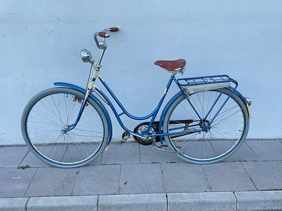 Maraton damcykel från 1955 - 70 år gammal - NYSKICK !