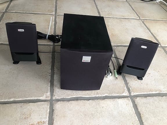 Logitech högtalarsystem