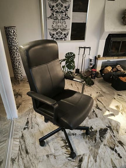 IKEA kontorsstol svart konstläder