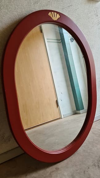 Spegel oval röd