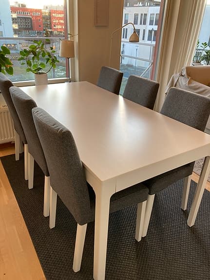 Fint vitt IKEA Matbord Ekedalen 180-240 cm