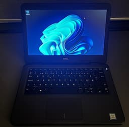 Perfekt laptop för studier och allmänt bruk (Dell Latitude 3310)