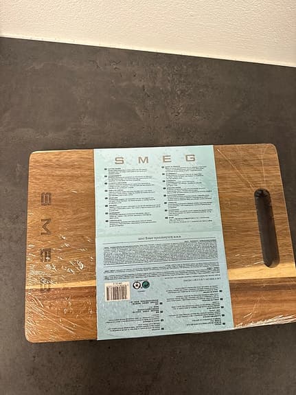 Smeg Skärbräda trä med handtag