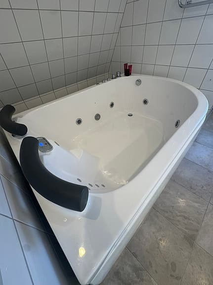Bubbelbadkar/spabad/jacuzzi