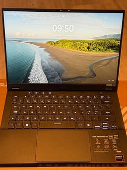 Asus TUF gaming 14 FA401 R7-8HS/32/1TB/4060 14”