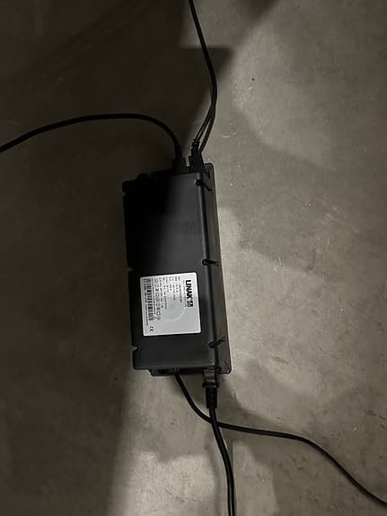 Skrivbord elektriskt höj- och sänkbart