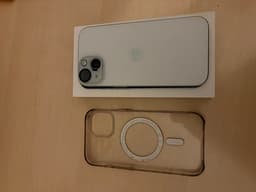 Apple iPhone 15  128 GB