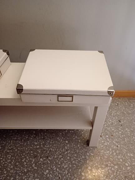 Förvaringslåda i kartong med etikettfackhar 2 likadana