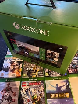 Microsoft Xbox One S Spelkonsol vit/svart