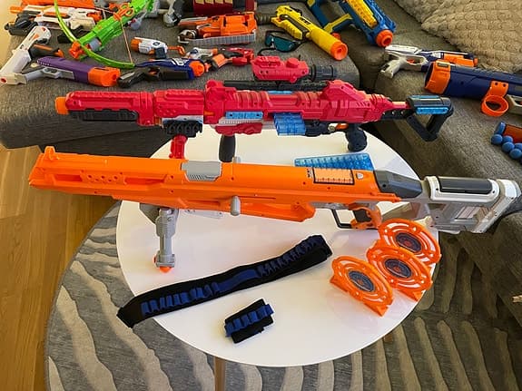 Nerf leksaksvapen bl a, allt fungerar