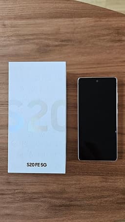 Samsung Galaxy S20 FE 5G 128 GB cloud white