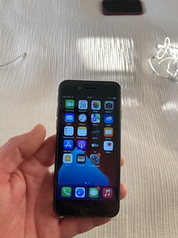 Apple iPhone 8 64 GB  svart