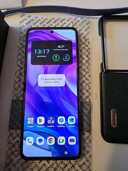 Motorola Razr 50 Ultra 5G + tillbehör