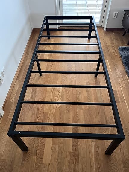 Dreamzie metal bed frame - for mattress 80x200cm