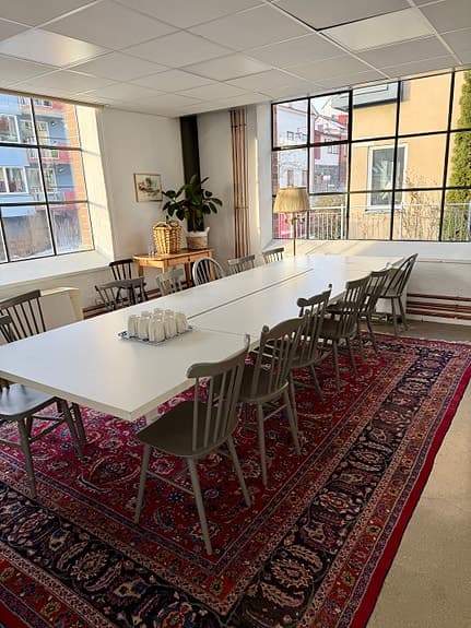 Stort rejält konferensbord 4 800 kr (Nypris 40 000 kr, 12 år gammalt)