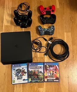 Playstation 4 Slim med tillbehör och spel