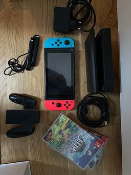 Nintendo Switch Spelkonsol med 4 spel