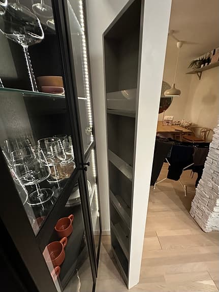 Alterna, spegelskåp med förvaring