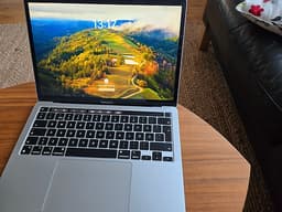 Apple MacBook Pro Laptop M1 250GB 8GB