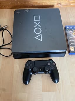 Sony Playstation 4 Spelkonsol med handkontroll och kablar Limited editon