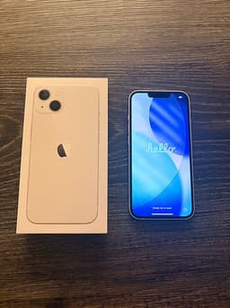 Apple iPhone 13