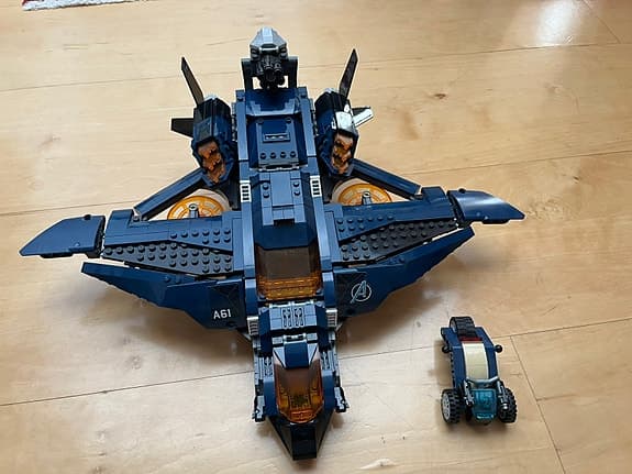 LEGO Marvel Avengers Quinjet