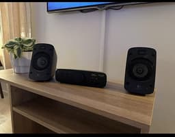 Logitech z906 högtalarsystem