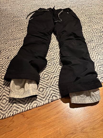 Snowboard täckbyxor svarta stl 36