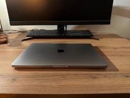 MacBook Pro 2020 13" M116 gigs Space Gray