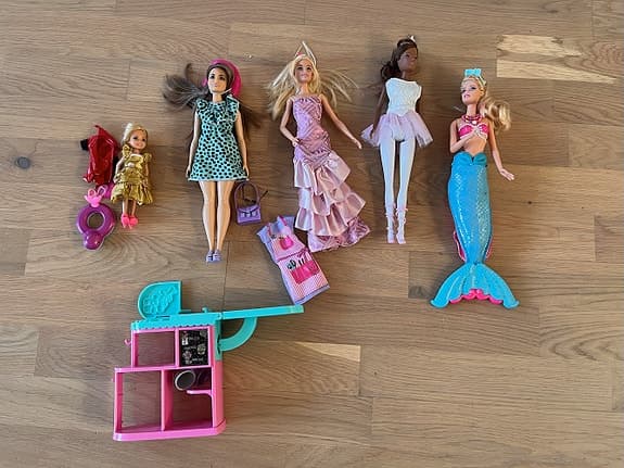 Barbie-dockor
