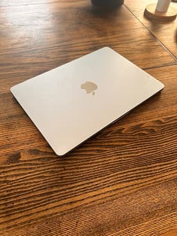 MacBook Air M4 2025