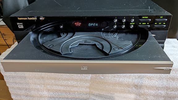 Harman Kardon DVD 5