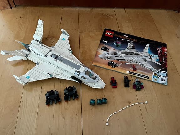LEGO Marvel Spider-Man Far From Home stark jet