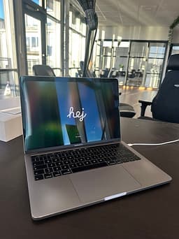 Macbook pro, 2019, nytt batteri, 512gb