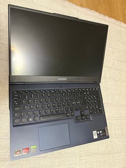 Lenovo Legion 5 15,6" bärbar dator svart